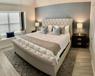 Luxury Executive House !!! - Texas City - Bedroom