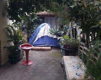 Casa Hostel Mosaicos Dya - Florianópolis - Patio