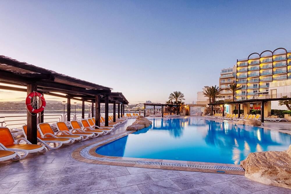 AX Sunny Coast Resort & Spa