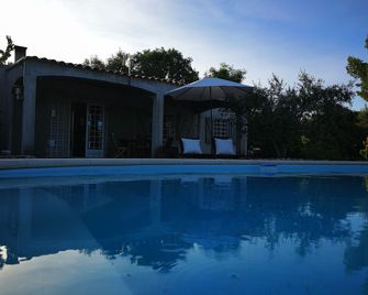 Small Isolated Mazet, Ideal For Recharging One's Batteries - Aniane - Pool