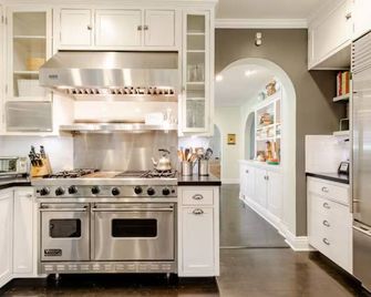 Ciento Cielos - West Hollywood - Kitchen