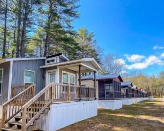 Beautiful Newly Built Cottage (9) - Queensbury - Building