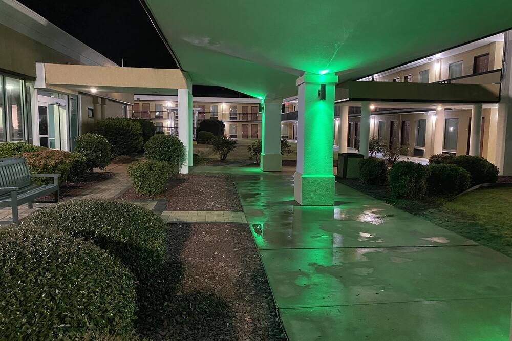 Quality Inn Elizabeth City near University - Elizabeth City - Lobby