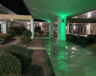 Quality Inn Elizabeth City near University - Elizabeth City - Lobby