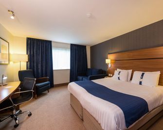 Holiday Inn Express Shrewsbury By IHG - Shrewsbury - Bedroom