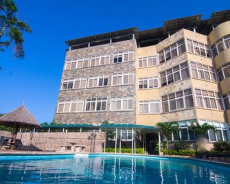 Colosseum Square Luxury Apartments - Dar Es Salaam - Havuz
