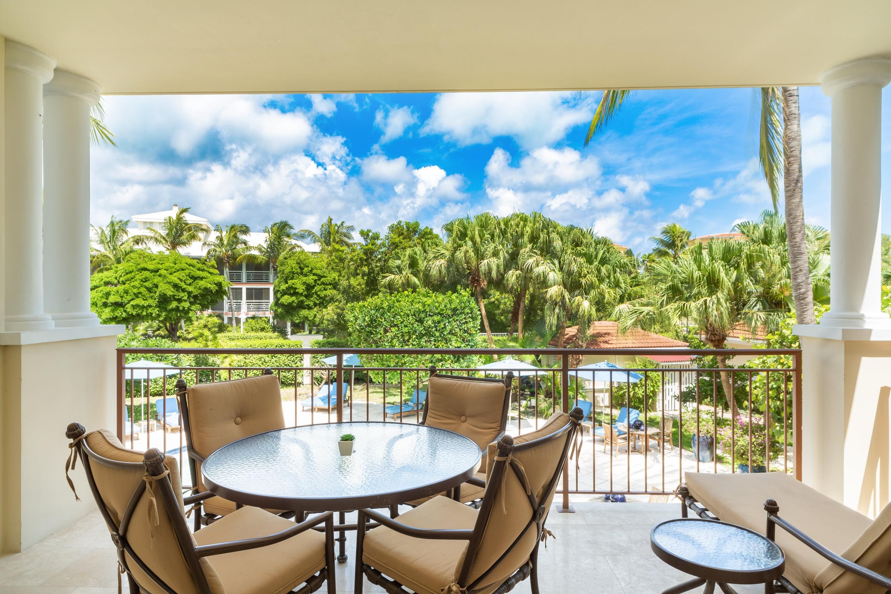 Villa del Mar - פרובידנסיאלס - מרפסת