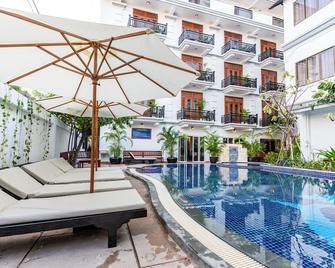 Rithy Rin Angkor Hotel - Siem Reap - Pool