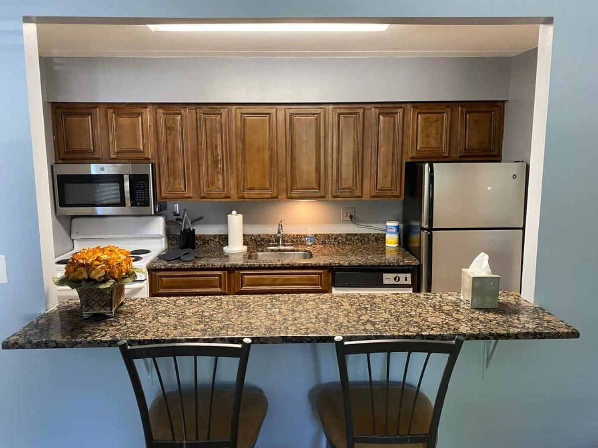 Comfy 2 Br Mid Term Apartment
