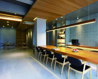 Wood Whispering Residence - Tainan - Lobby