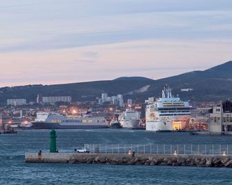 Ibis Budget Marseille Vitrolles - Vitrolles