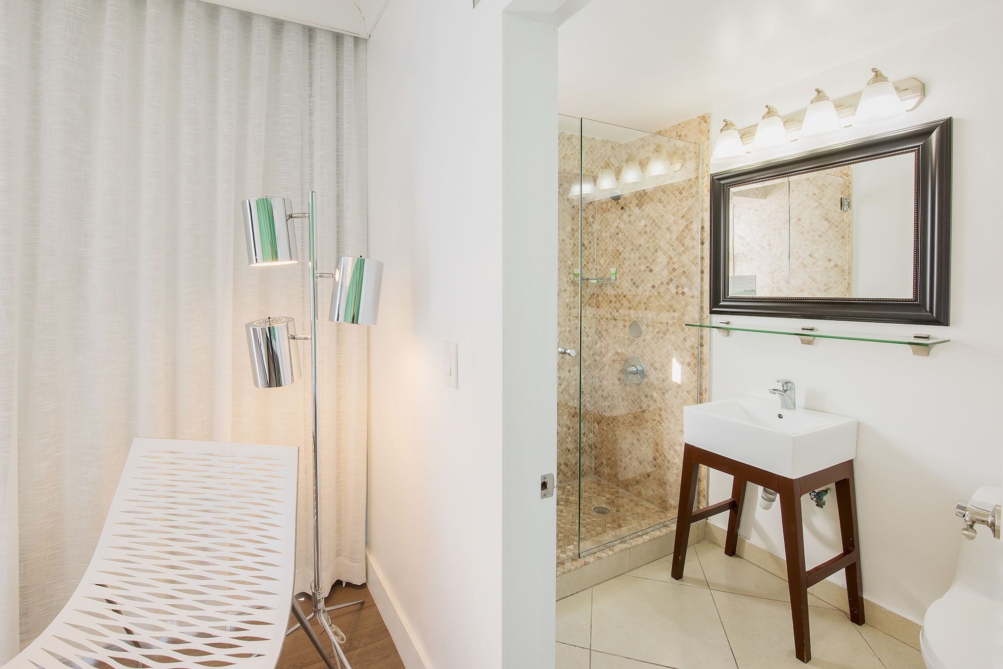 Bathroom view of President Hotel