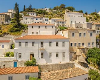 Hydra Hotel - Hydra - Clădire