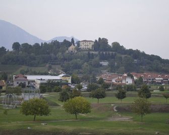 Hotel Cavalieri - Pinerolo - Vista esterna