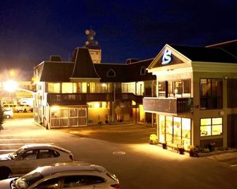 Kiwi Studios Motel - פאלמרסטון נורת' - בניין