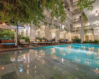 Hoi An Blue Sky Boutique Hotel & Spa - Hội An - Bể bơi