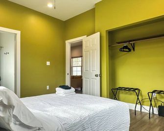 Stayae - Flamingo House - Baton Rouge - Bedroom