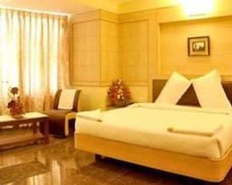 Hotel Radha Prasad Erode - Tiruchengode - Bedroom
