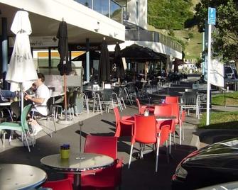 Face The Mount - Elegant Spotless Apartment - Mount Maunganui - Pool