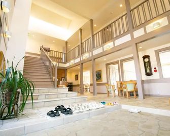 Hatago Sakuraya - Yamanakako