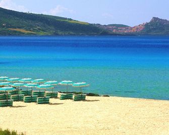 Club Hotel Residence Baiaverde - Valledoria - Strand