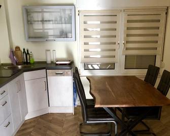 Cozy dog-friendly house on the edge of the forest - Torgelow (Vorpommern-Greifswald) - Kitchen