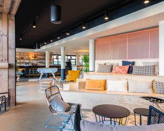 ibis Styles Lyon Meyzieu Arena Stadium - Meyzieu - Gebäude