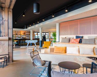ibis Styles Lyon Meyzieu Arena Stadium - Meyzieu - Gebäude