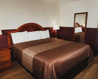 Paso Robles Wine Country Inn - פאסו רובלס - חדר שינה