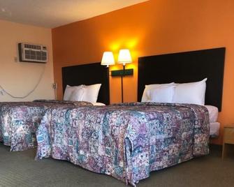 Canton Inn - Canton - Bedroom