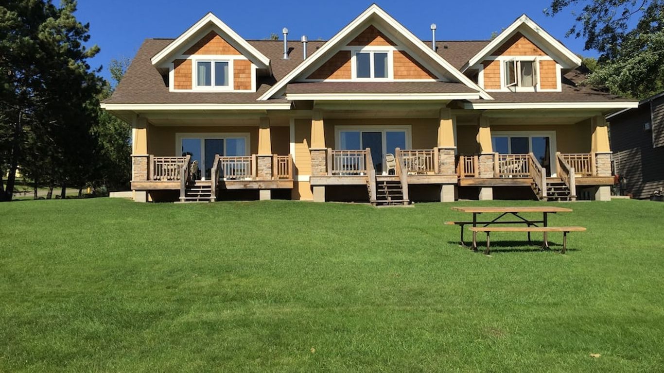 Kavanaugh's Sylvan Lake Resort