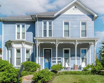 Historic Downtown Frankfort Bourbon Trail Vacation Rental - Frankfort - Building