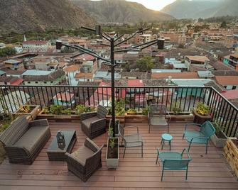 Hotel California Urubamba - Urubamba - Balkón