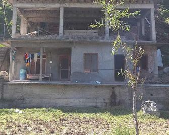 Hotel O Pop Home Rozia Homestay - Rajouri - Edificio