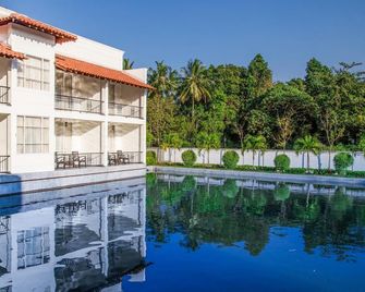 The Covanro Airport Hotel - Katunayake - Gampaha - Pool