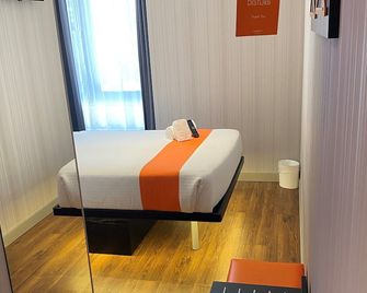 easyHotel Lisbon - Lisboa - Habitación