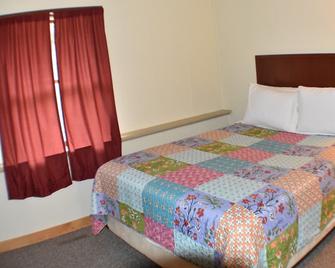 Cozy 3 bedroom suite with living room. Close to hiking trails, ski resorts and family parks! - Stahlstown - Habitación