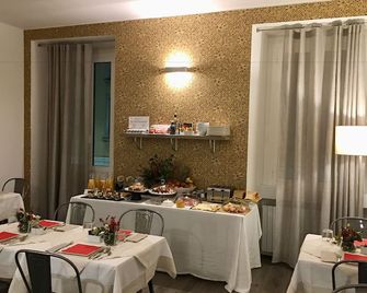 Ai Suma Hotel - Milán - Restaurante