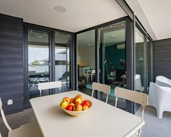 Apartment Füred by Interhome - Balatonszemes - Dining room