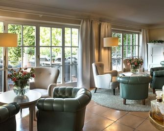 Hotel Pienzenau Am Schlosspark - Merano - Lounge