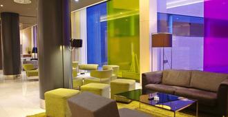 DoubleTree by Hilton Girona - Girona - Hành lang