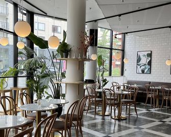 2Home Hotel Apartments - Solna - Restaurant