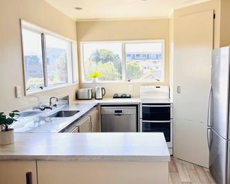 Seagulls Guesthouse - Mount Maunganui - Cucina