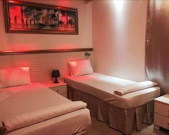 Aladdin Hotel Beer Sheva - Beer Sheva - Bedroom
