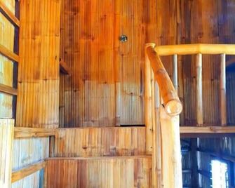 Nirvana bamboo houses & dive resort - Moalboal - Stairs