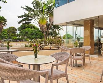 Hotel Oceania Cartagena - Cartagena - Veranda