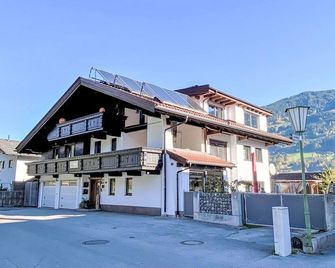 Apartment Anna by Interhome - Fügen - Building