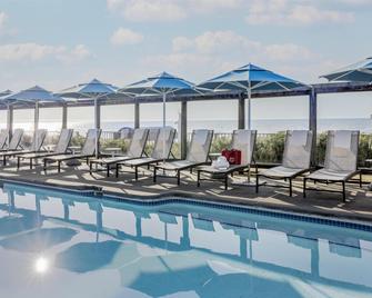 Blue Water Resort - South Yarmouth - Pool