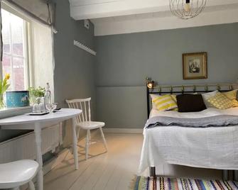 Villa Sandby Bed and Breakfast - Borrby - Bedroom