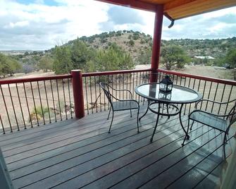 Gorgeous, Secluded Cabin on 40+ acres by Starvation Reservoir! - Duchesne - Balcony